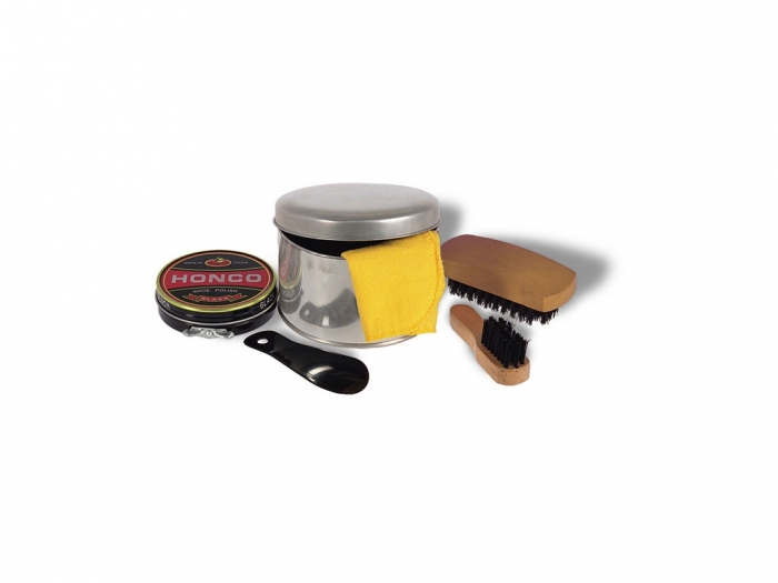 Shoe polish kit