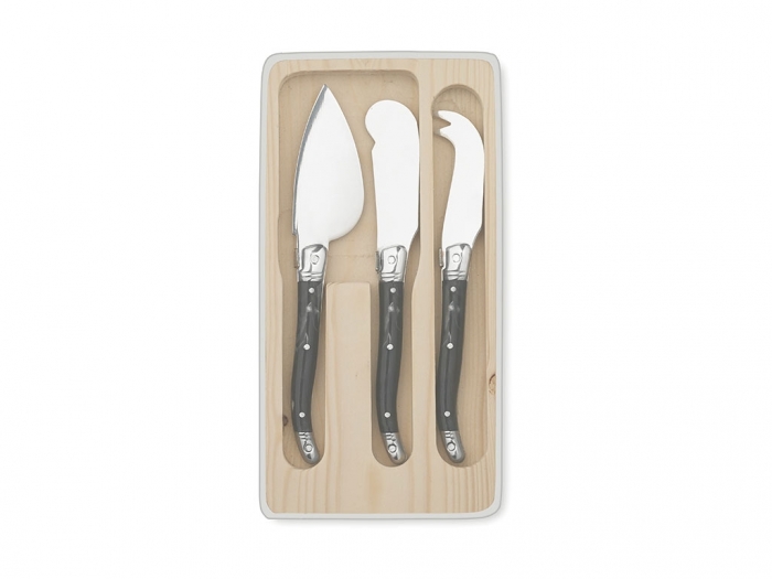 Cheese set with 3 different tools