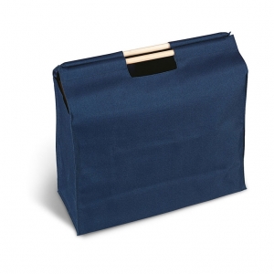 Shopping bag with wooden handles