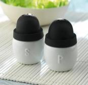 Salt and pepper set