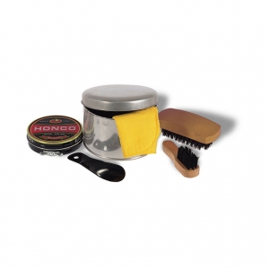 Shoe polish kit